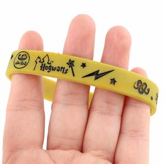 Silikonový, gumový náramek Harry Potter žlutohnědý
