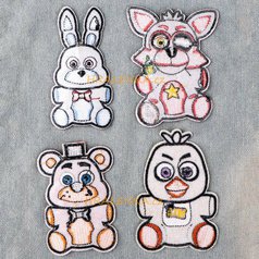 Vyšívaná nášivka FNAF Chica 6,5x10 cm